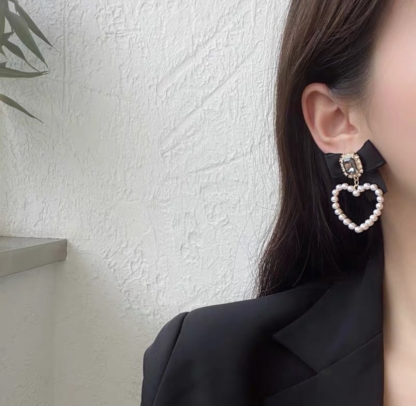 Korean style heart shaped earrings