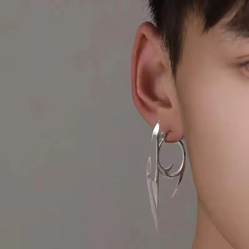 Bladekiss earrings