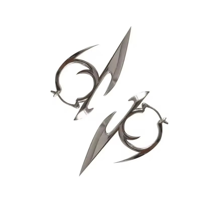 Bladekiss earrings