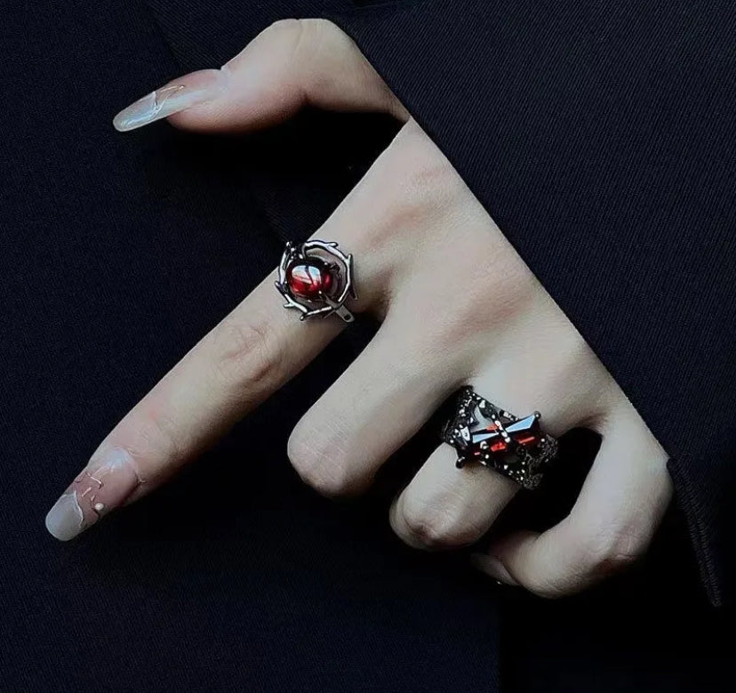 Gothic rings set