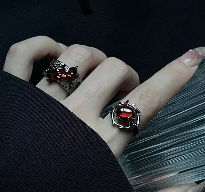 Gothic rings set