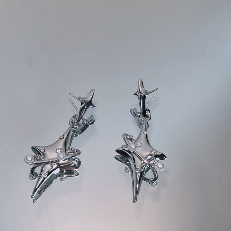Geometric star earrings