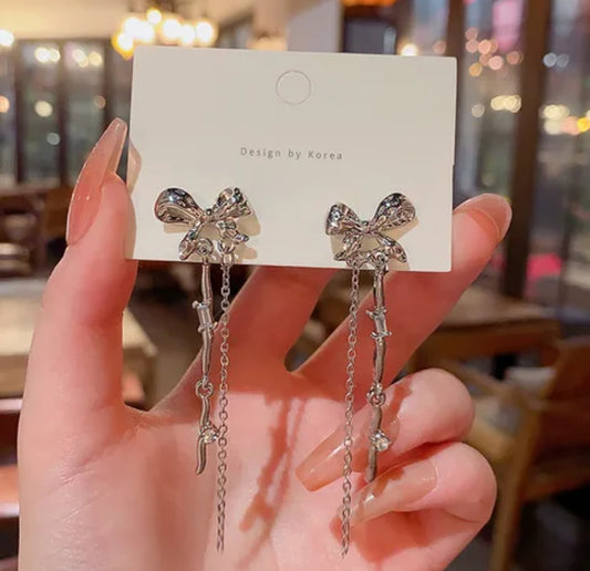 Bow knot drop earrings