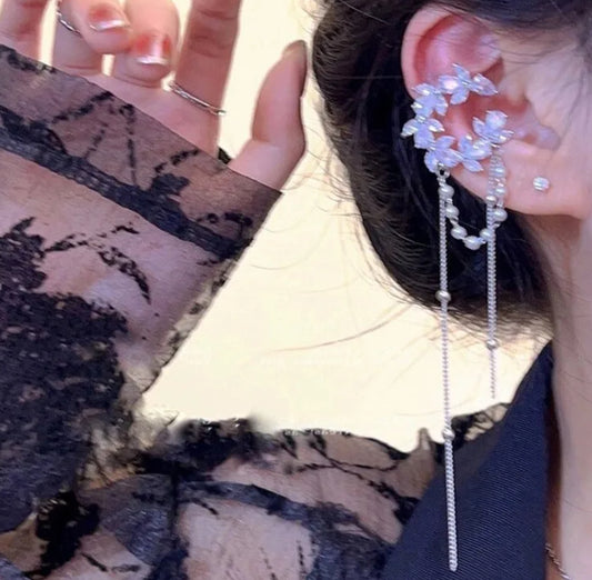 Helix moon earcuff pair