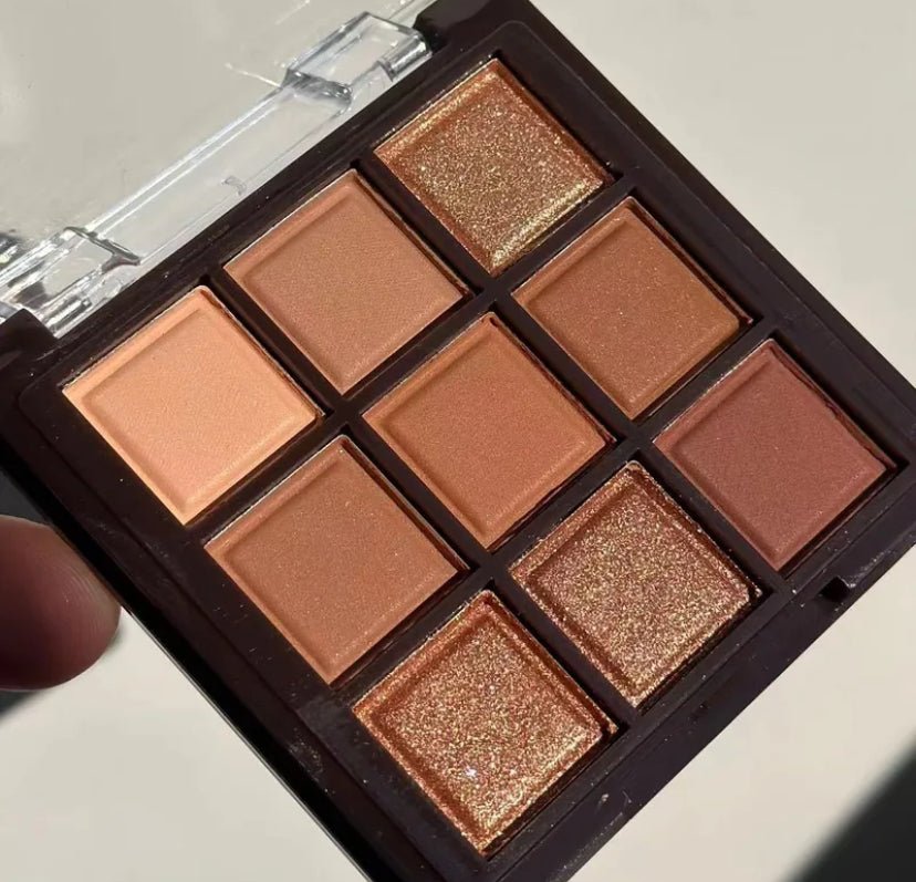 Nine colours chocolate eyeshadow palette
