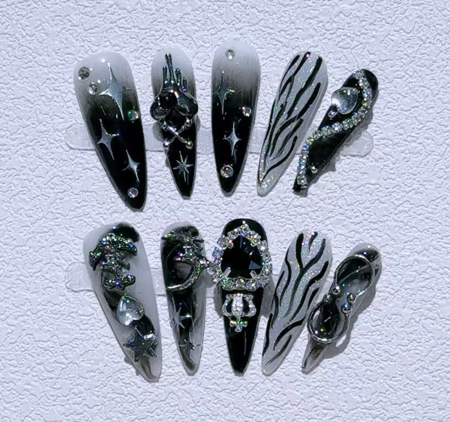 Gothic press on nails