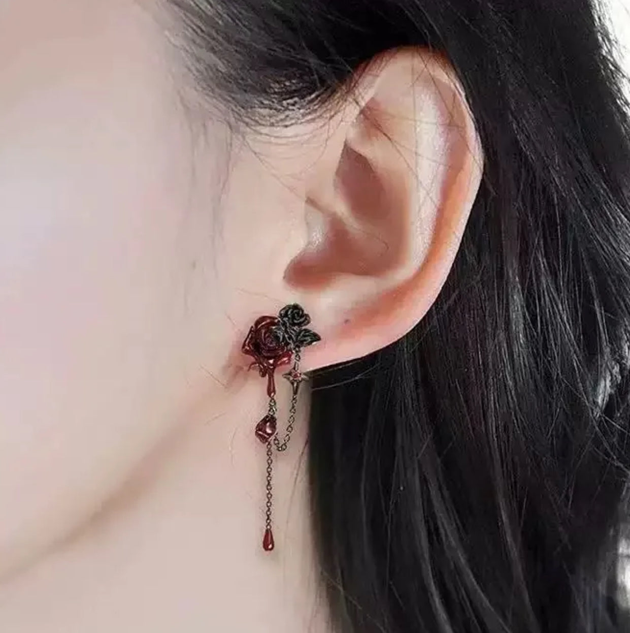 Blood rose earring