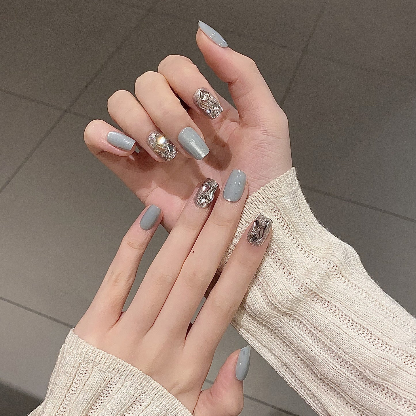 Sequin press on nails 30pcs