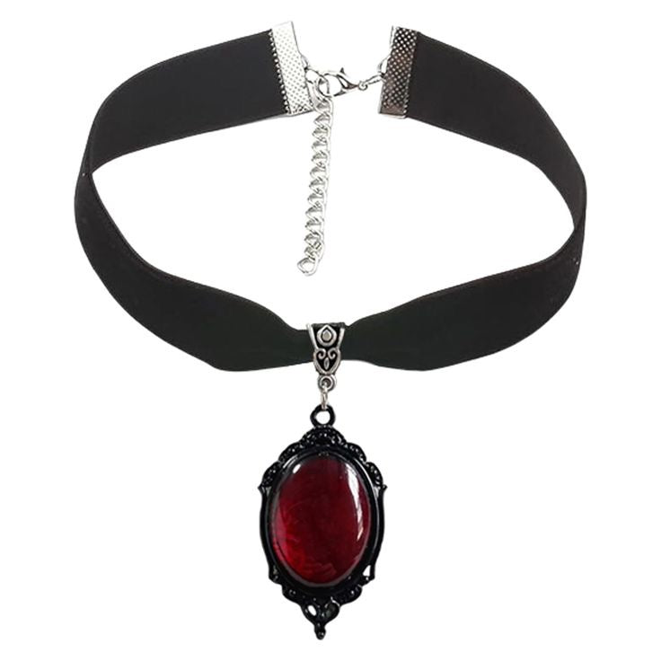 Gothic vintage choker