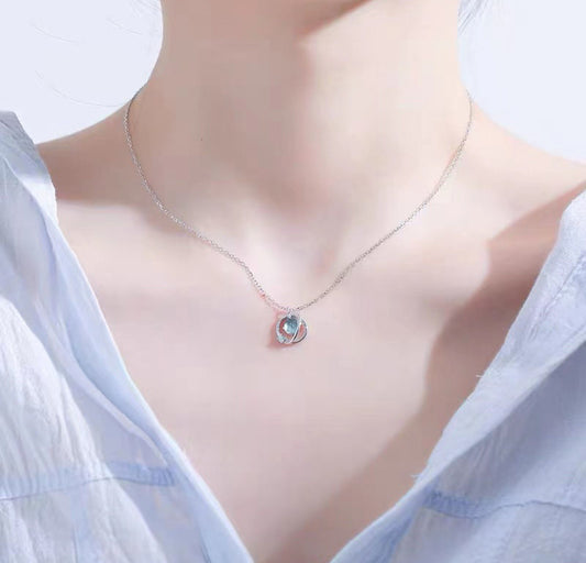 Blue rhinestone pendant