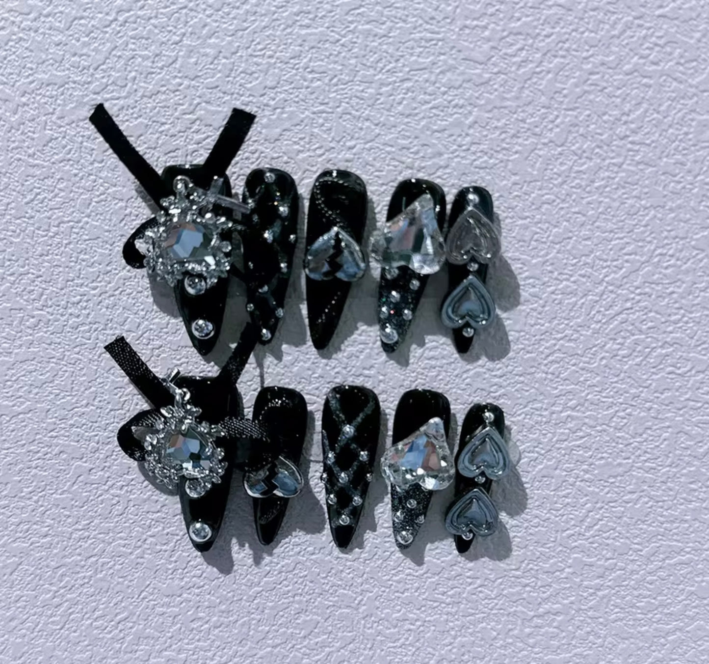 Gothic press on nails