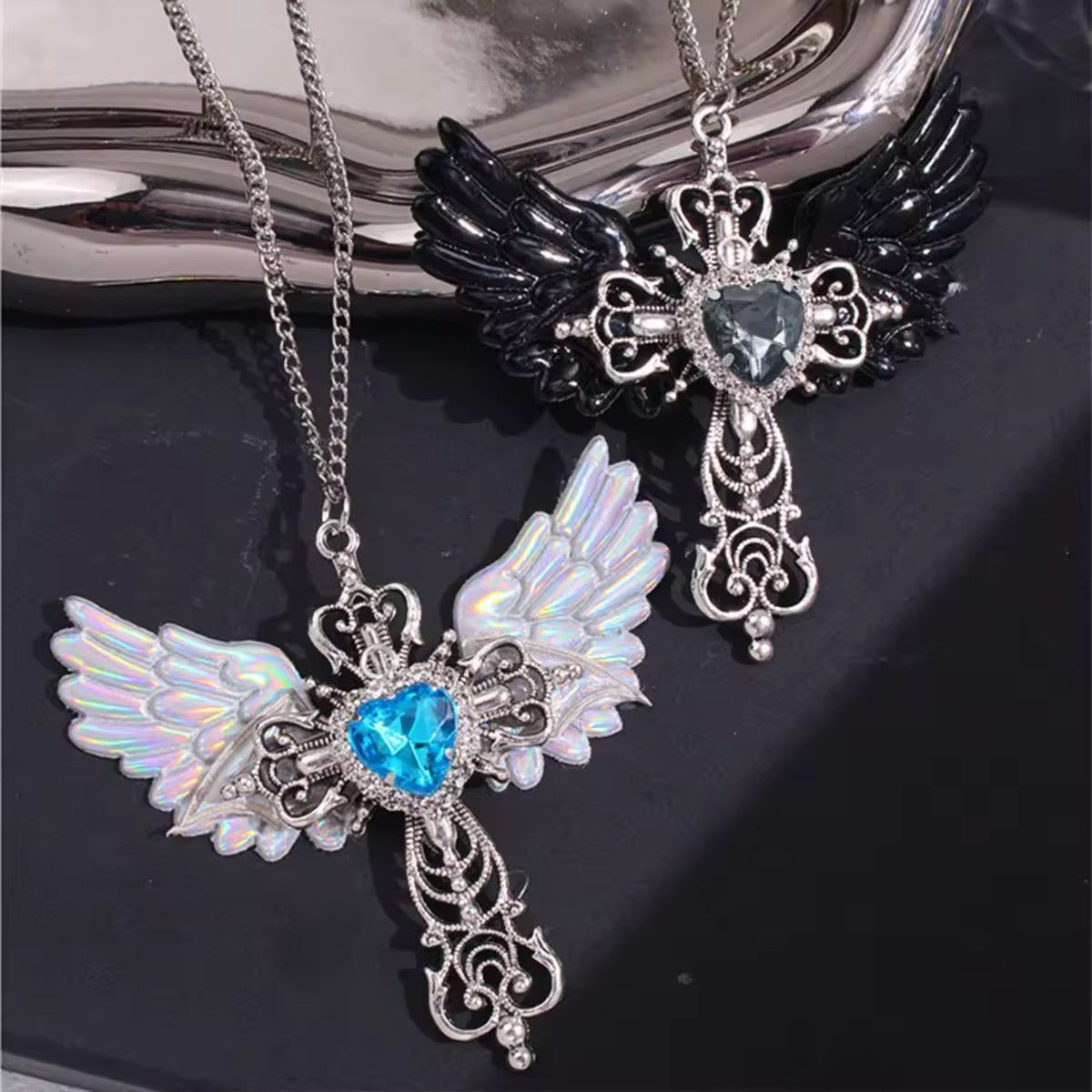Angel’s cry/Demon’s Whisper necklace