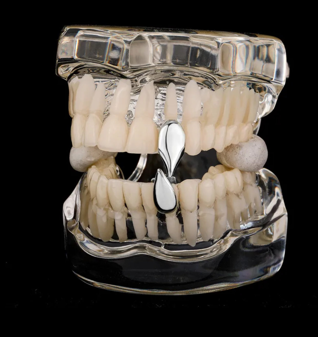 Vamp grillz fang