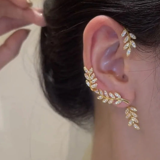 Rhinestone leaf earcuff single piece