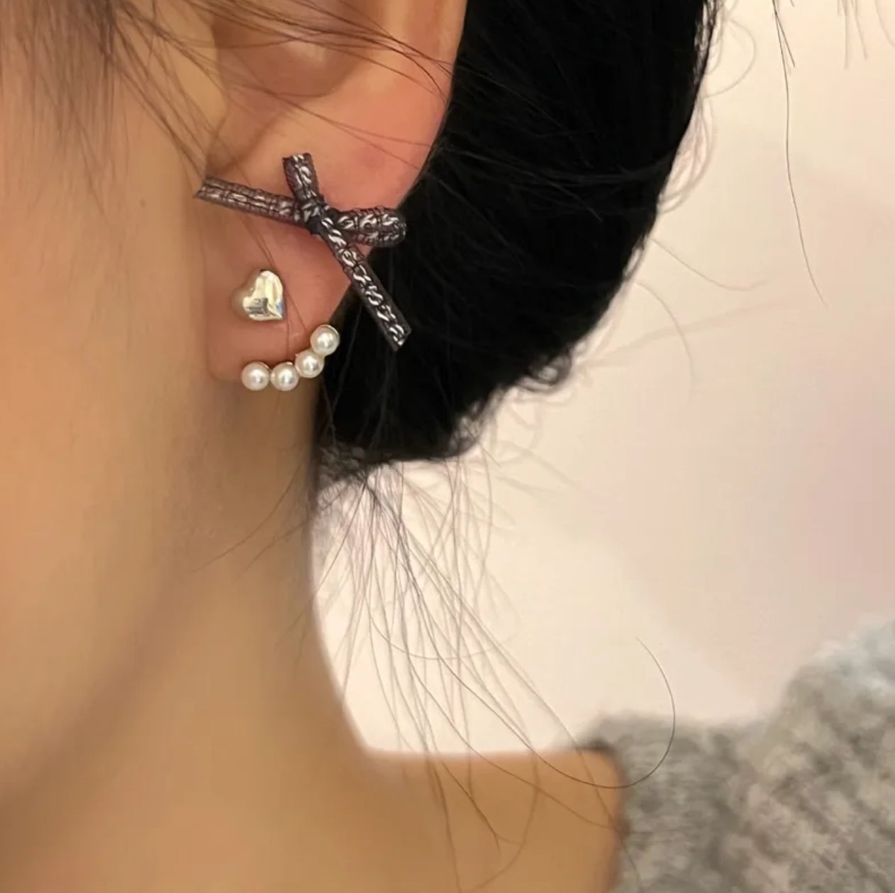 Coquette heart earrings