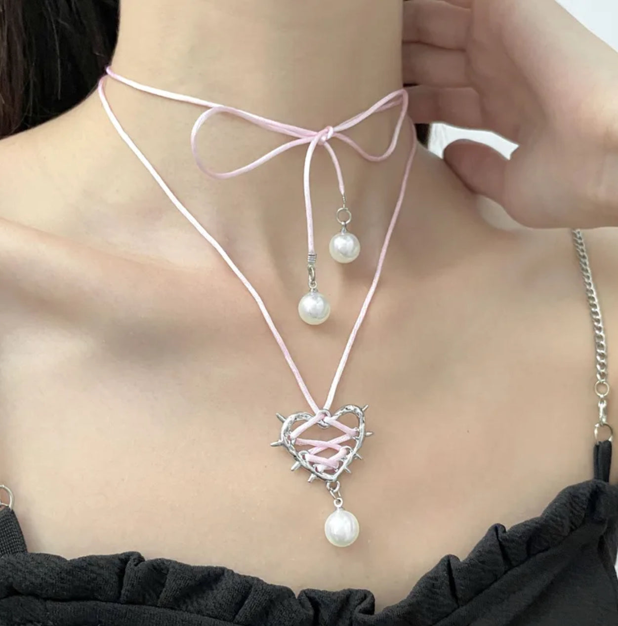 Coquette heart pendant