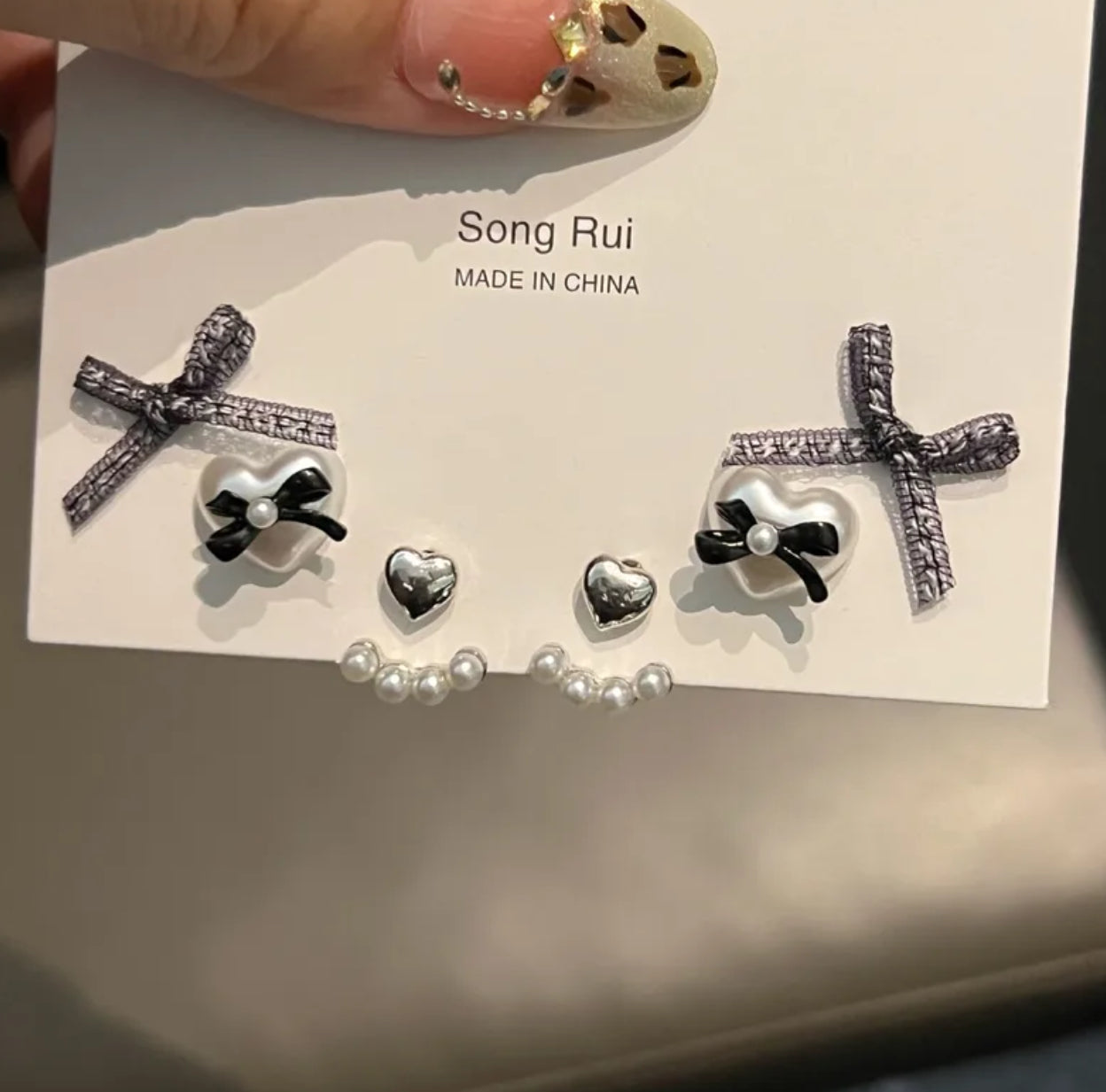 Coquette heart earrings